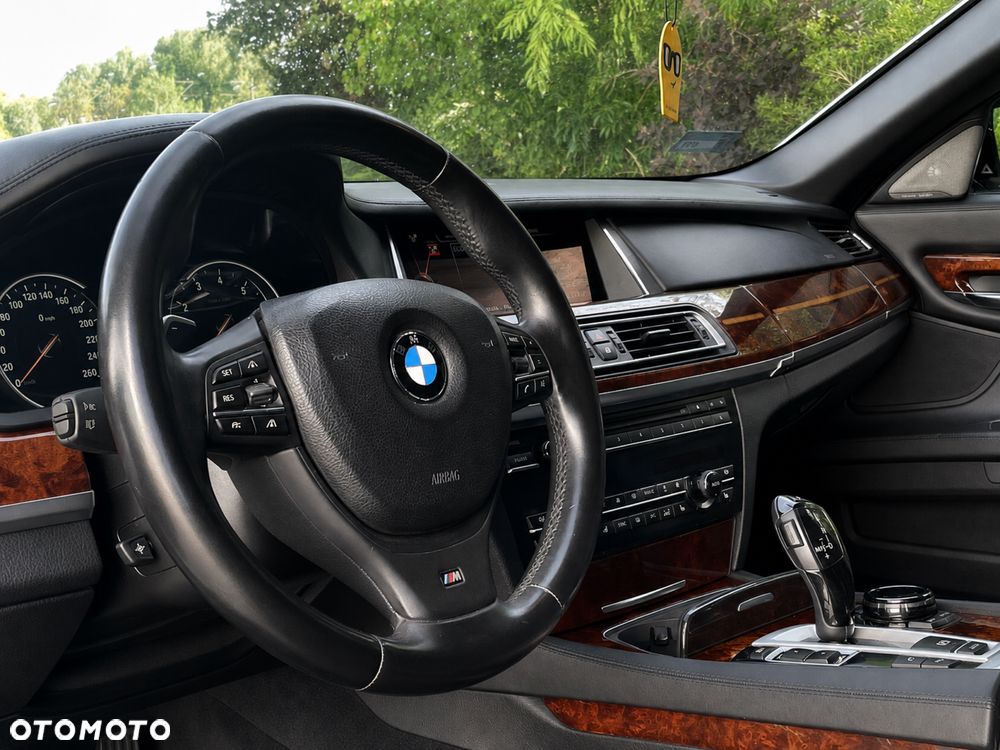 BMW Seria 7 - 6