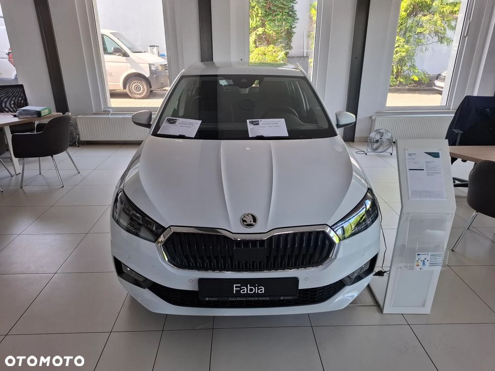 Skoda Fabia 1.0 TSI Drive - 2
