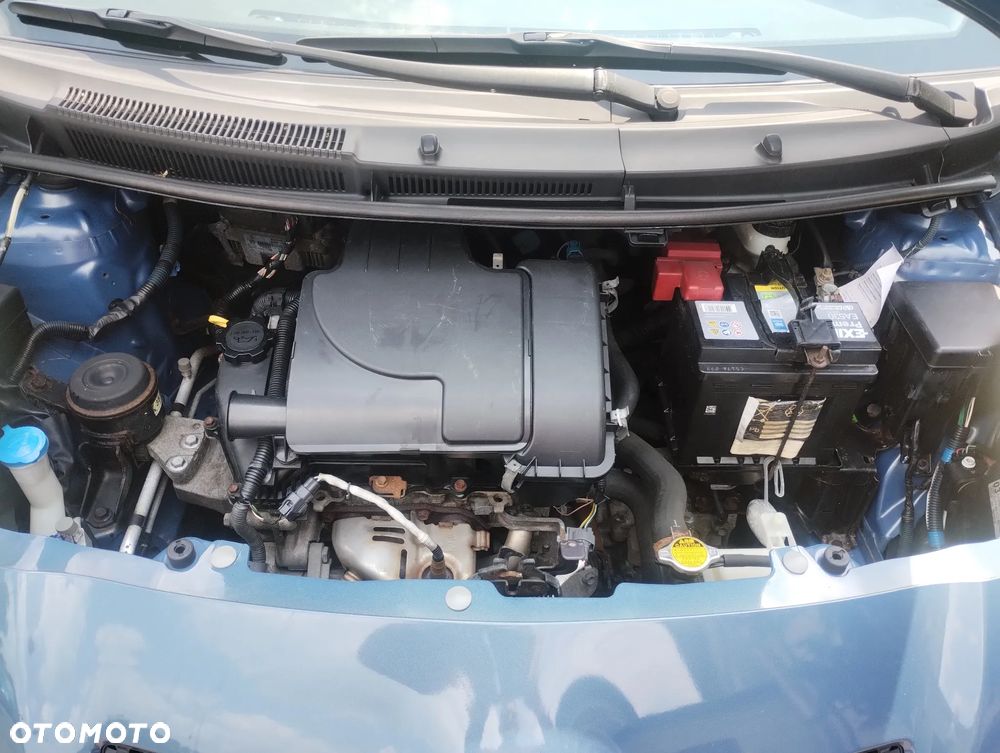 Toyota Yaris - 12