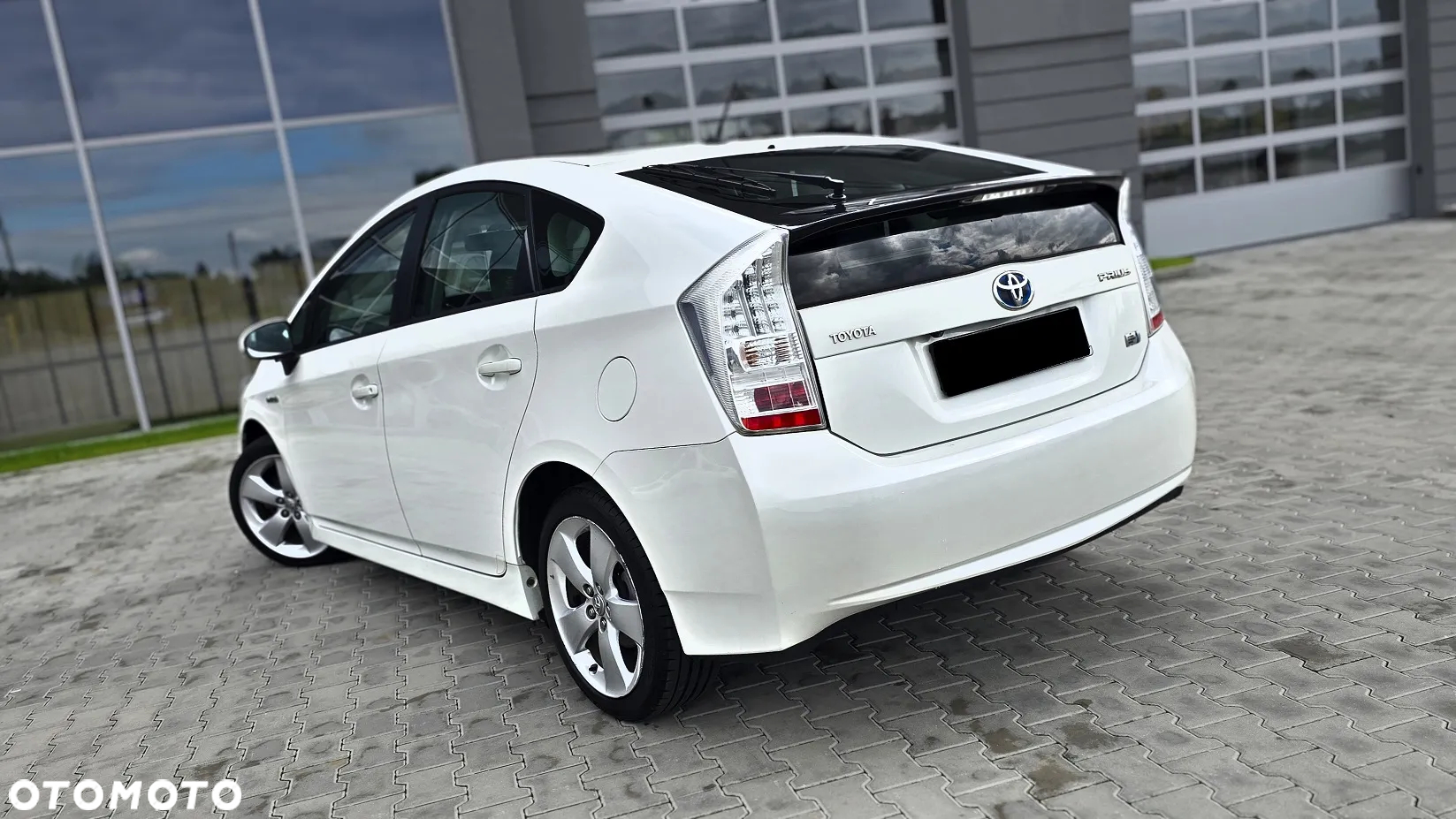 Toyota Prius - 3