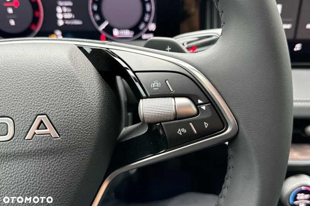 Skoda Superb 2.0 TSI L&K DSG - 21