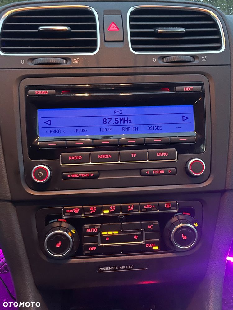 Volkswagen Golf VI 1.6 Comfortline - 21