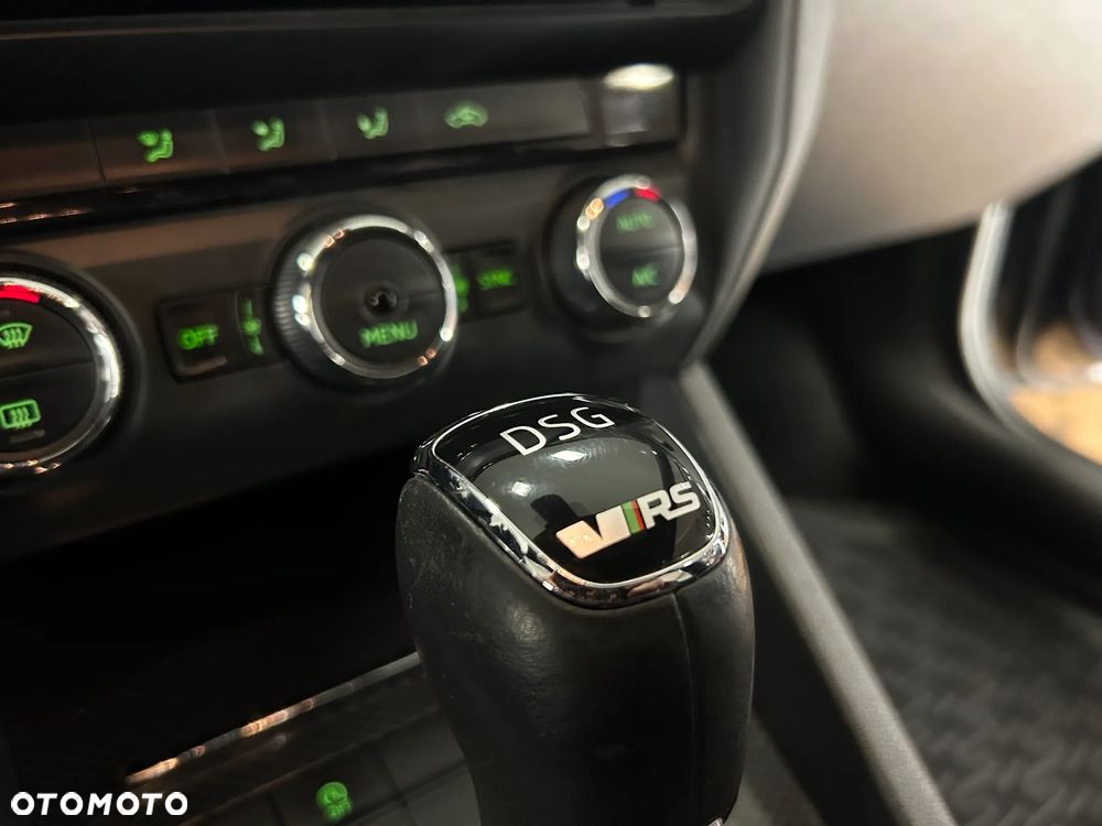 Skoda Octavia 2.0 TDI RS DSG - 15