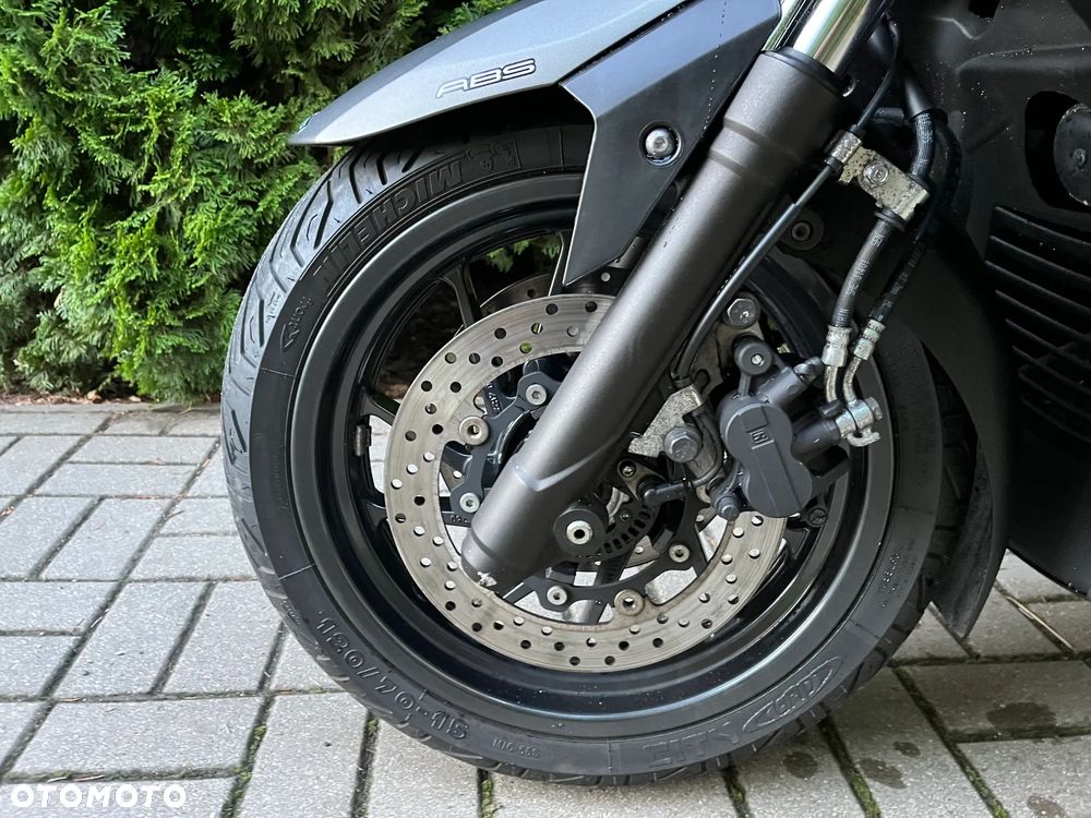 Yamaha X-max - 3