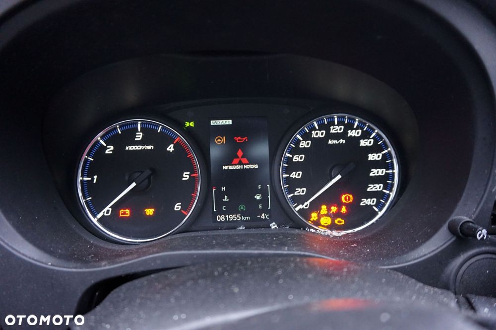 LICZNIK ZEGARY OUTLANDER III GF LIFT 2.2 DI-D 8100C508 MITSUBISHI 2015-2018 - 1