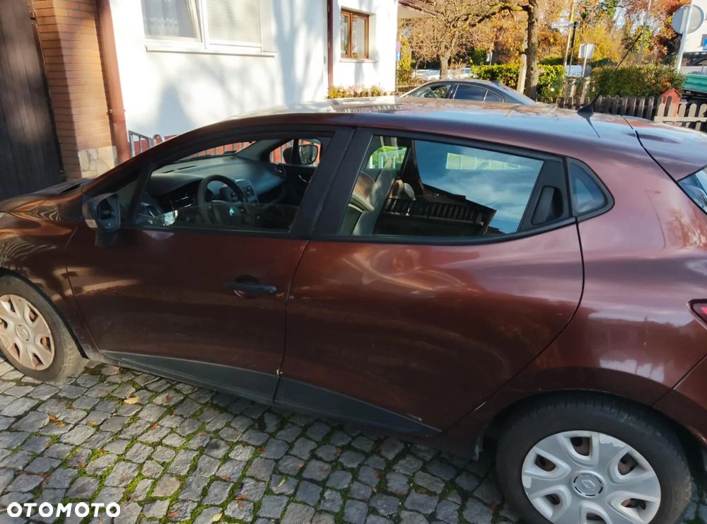 Renault Clio 1.2 16V Alize - 2