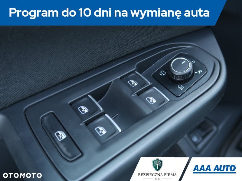 Volkswagen Golf - 19