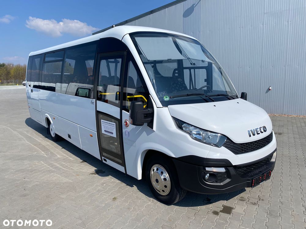 Iveco First - 3