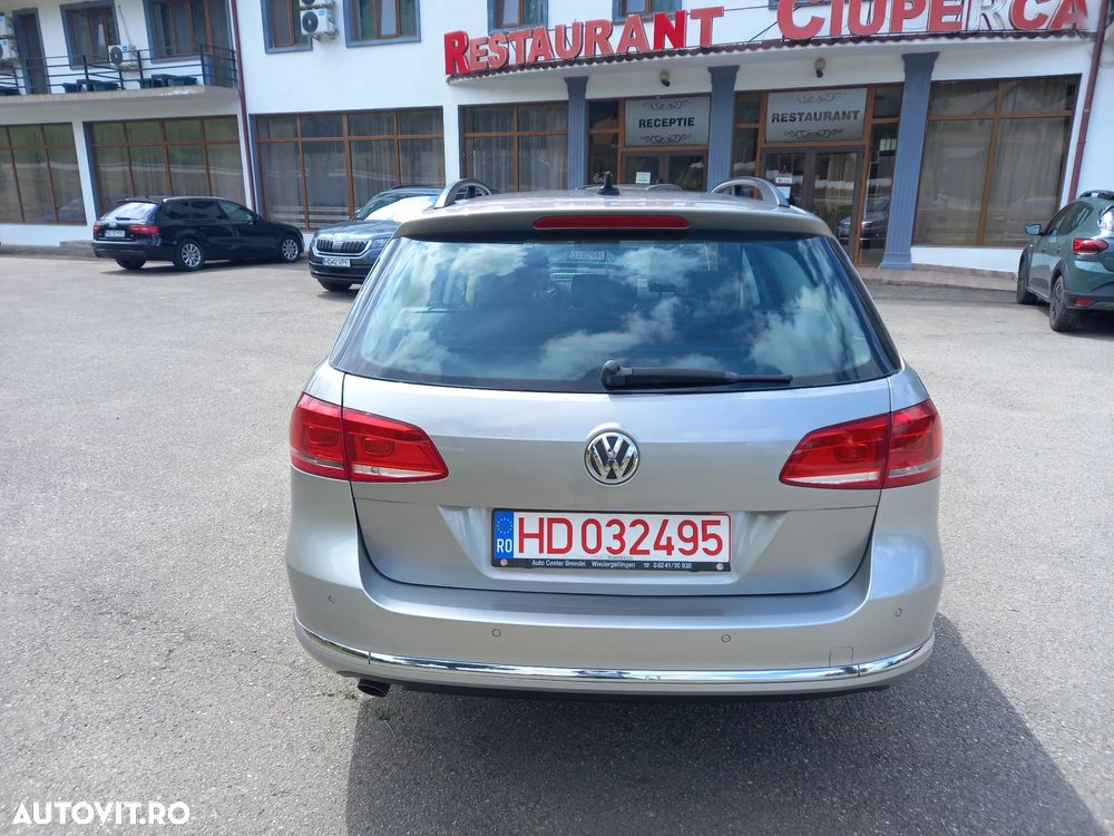 Volkswagen Passat 1.6 TDI DPF BlueMotion Technology Highline - 16