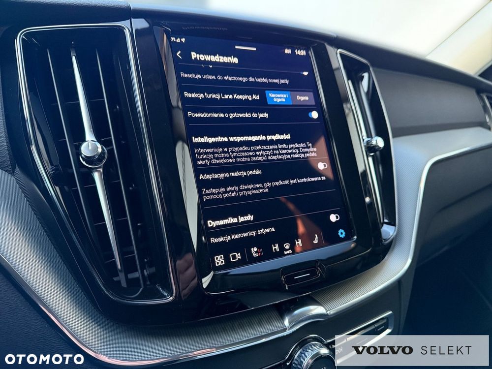 Volvo XC 60 - 25