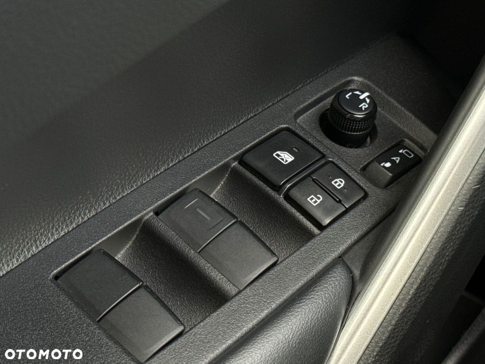 Toyota Corolla Cross - 18
