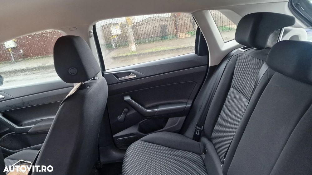 Volkswagen Polo - 10