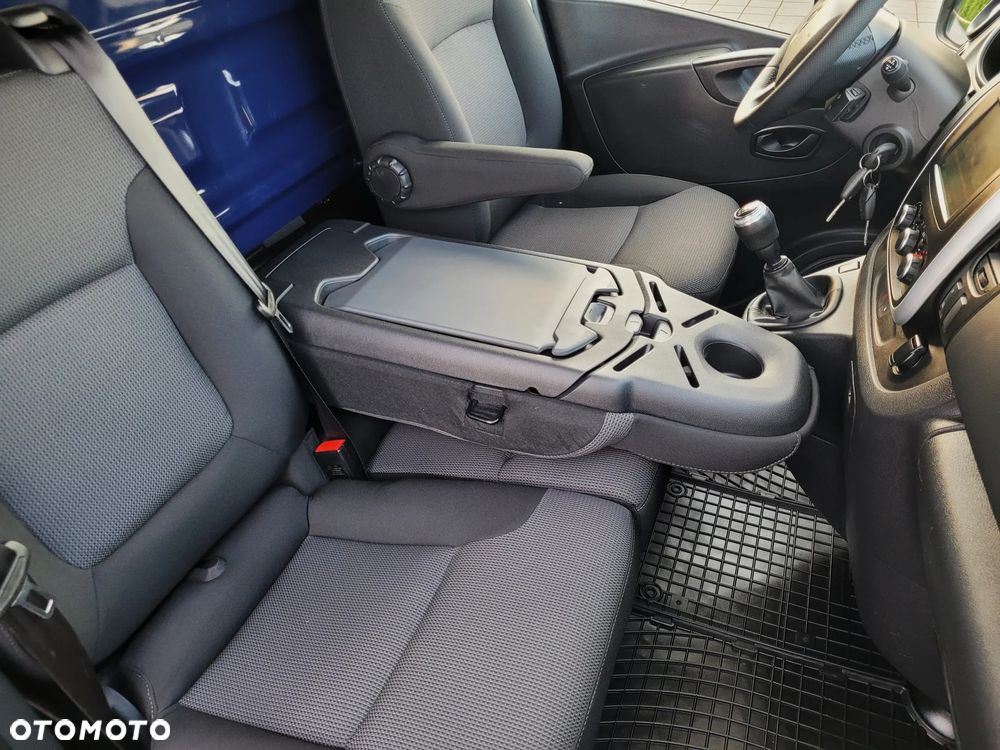 Renault Trafic LONG ZABUDOWA KLIMA KAMERA TEMPOMAT FV23% - 28