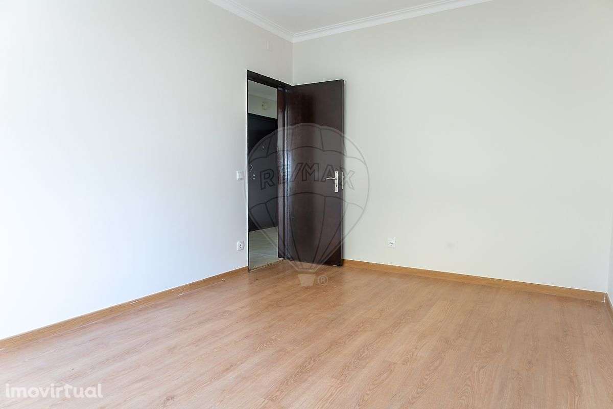 Apartamento T4 para arrendamento - Grande imagem: 2/19