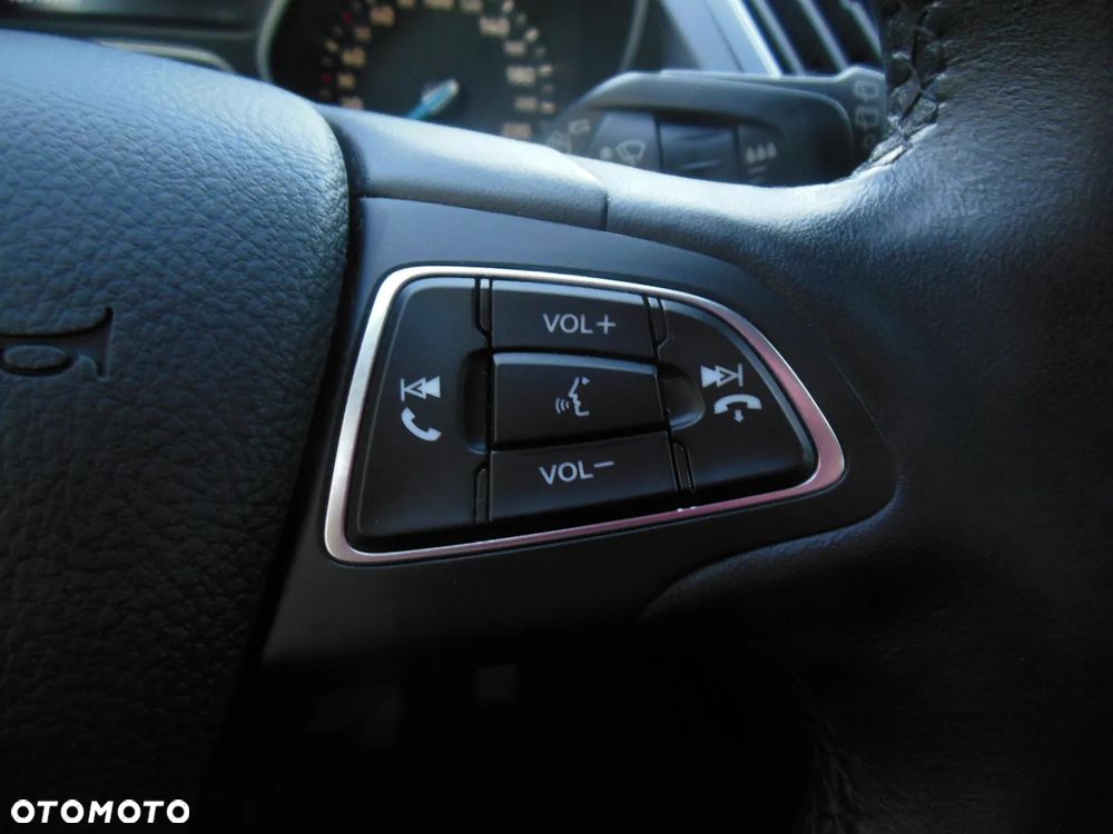Ford C-MAX 1.0 EcoBoost Titanium ASS - 19