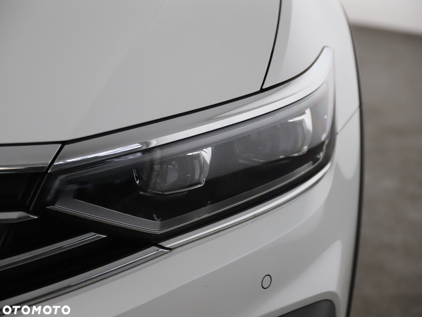 Volkswagen Passat - 27