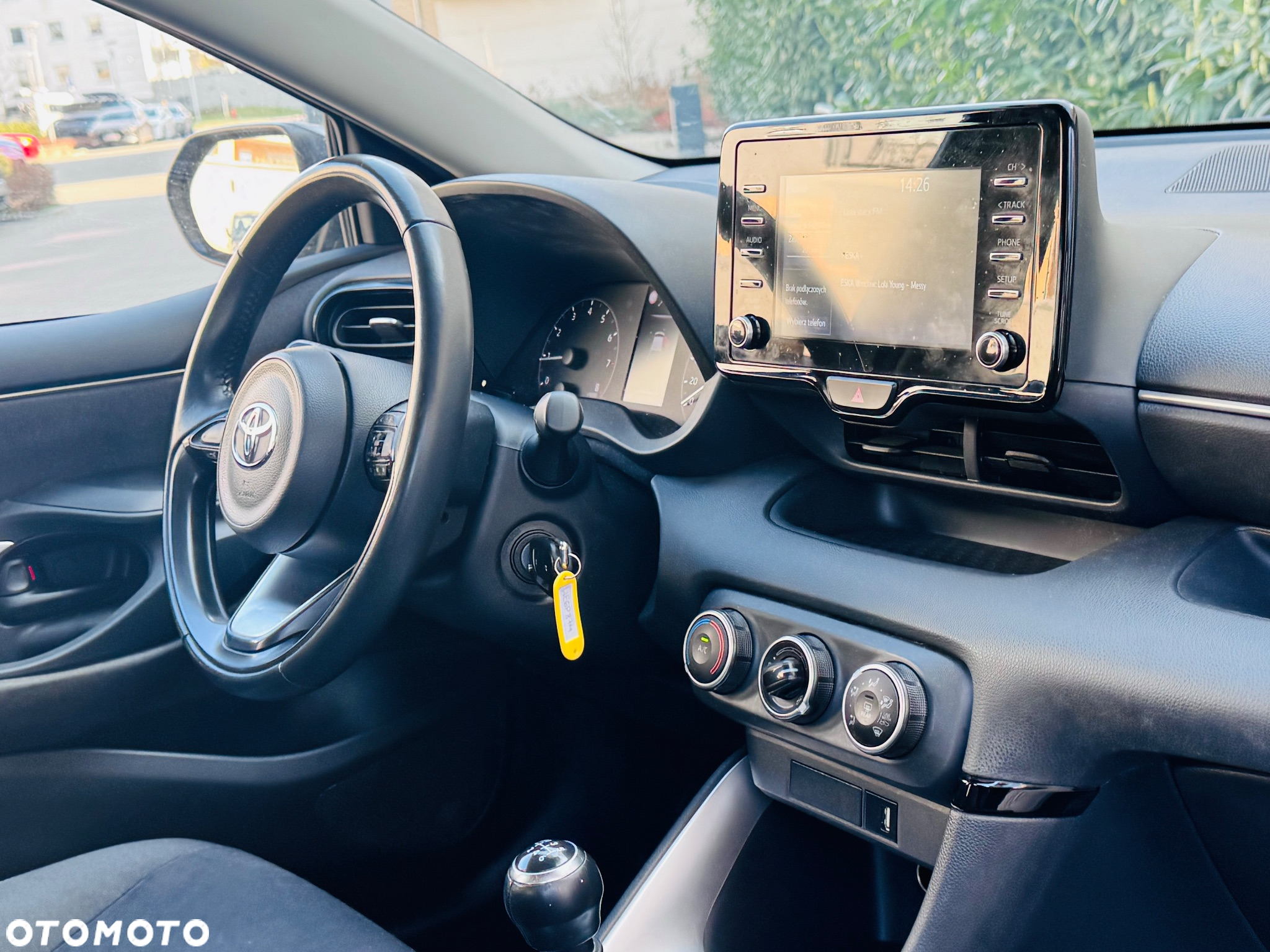 Toyota Yaris - 32