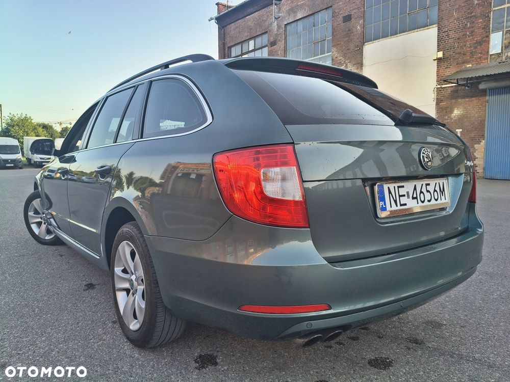 Skoda Superb 2.0 TDI Exclusive - 6