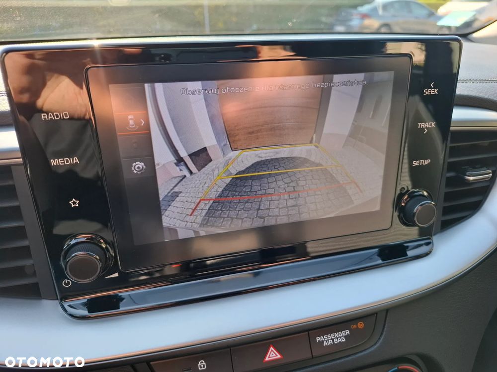 Kia Ceed 1.5 T-GDI M - 21