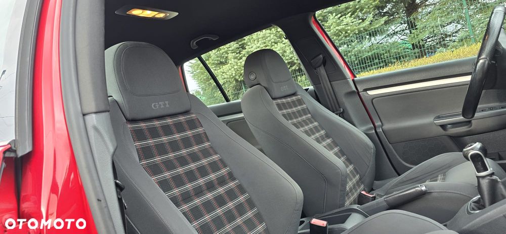 Volkswagen Golf 2.0 GTI - 19