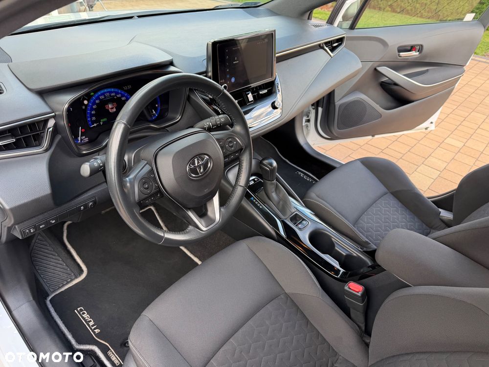 Toyota Corolla 1.8 Hybrid Comfort - 21