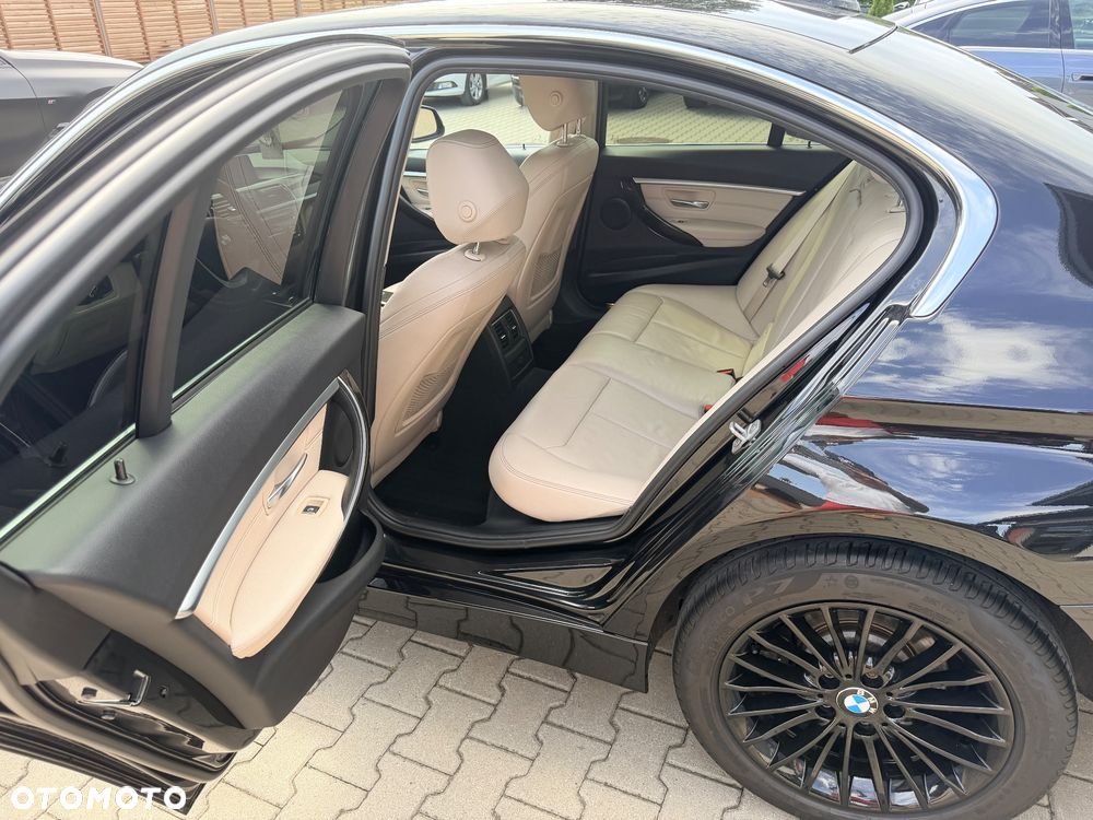 BMW Seria 3 320i GPF Luxury Line Purity sport - 8