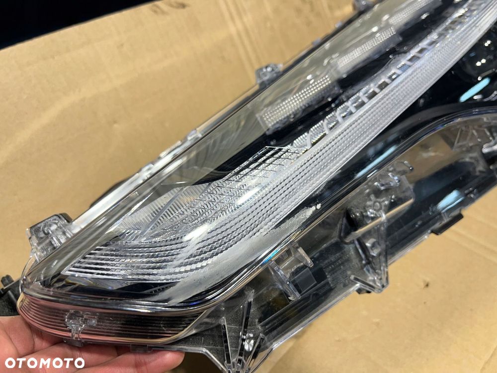 Lampa lewa przednia TOYOTA COROLLA CROSS FULL LED - 5