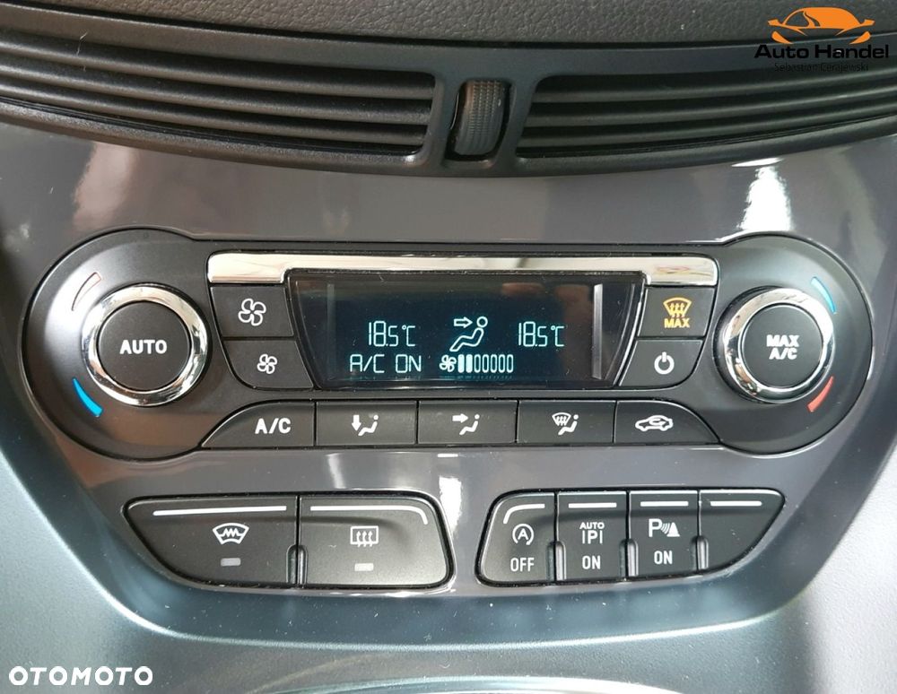 Ford Kuga 1.5 EcoBoost 2x4 Titanium - 34