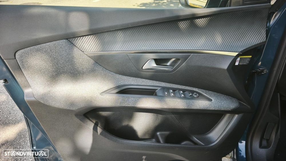 Peugeot 3008 1.6 Hybrid Allure Pack e-EAT8 - 31