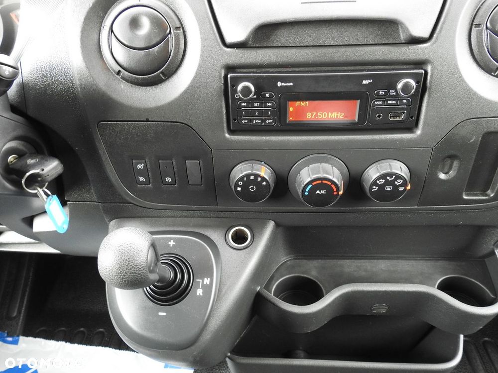Renault MASTER PLANDEKA 10 PALET WEBASTO TEMPOMAT KLIMATYZACJA PNEUMATYKA AUTOMAT   170KM - 33