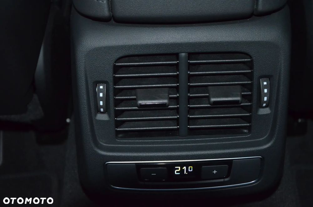 Audi e-tron GT 60 93kWh Quattro - 33