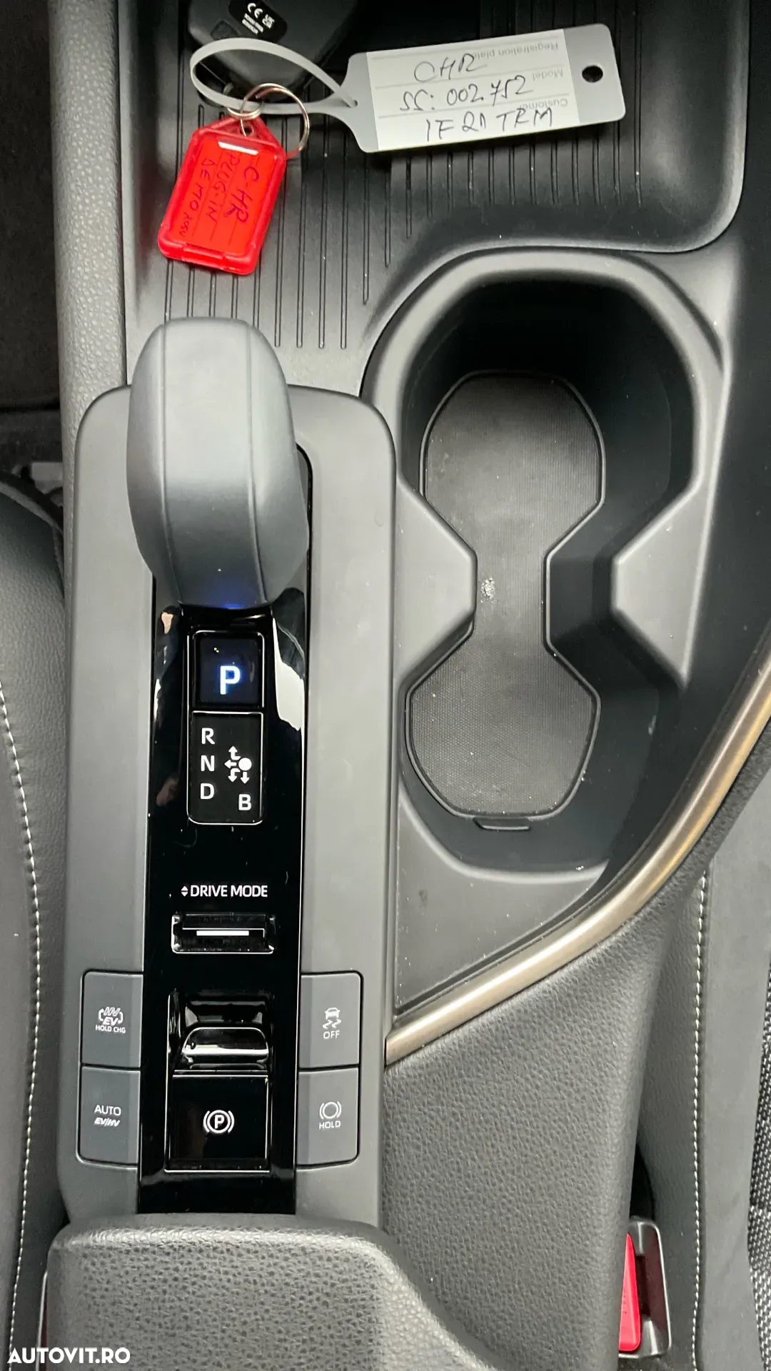 Toyota C-HR 2.0 PHEV 223 CP 4x2 CVT Exclusive - 35