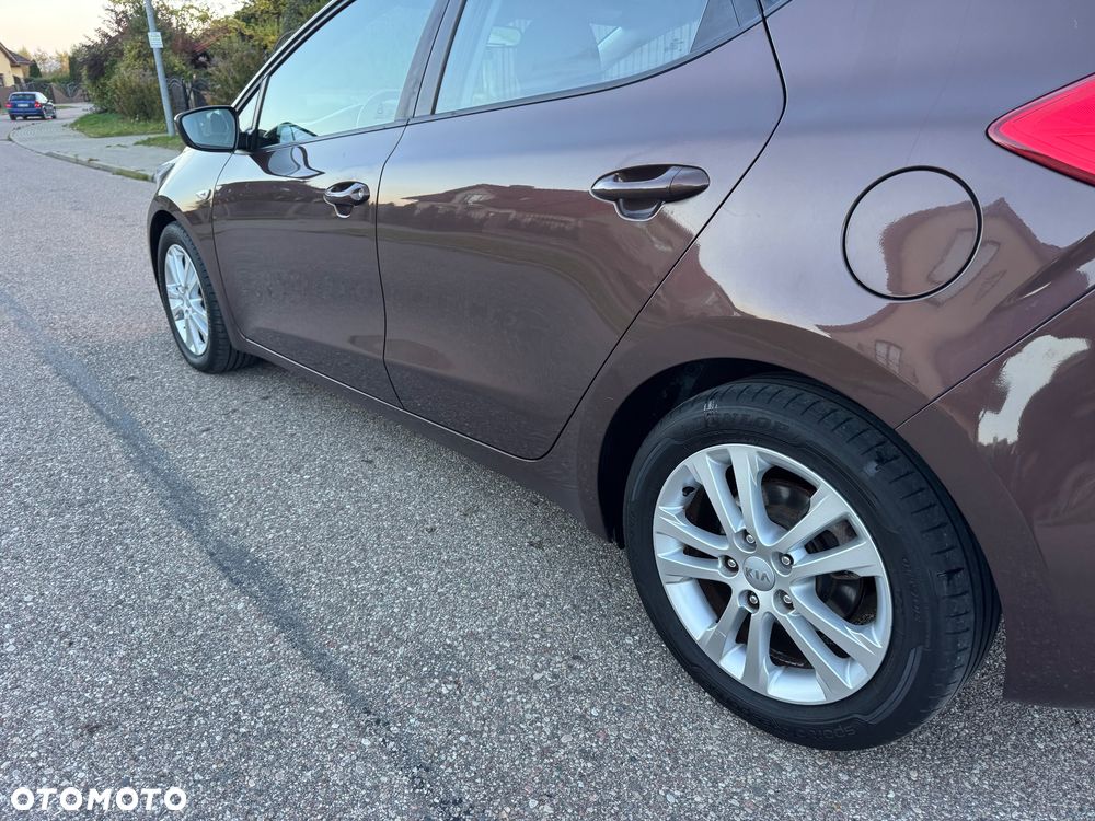 Kia Ceed - 13