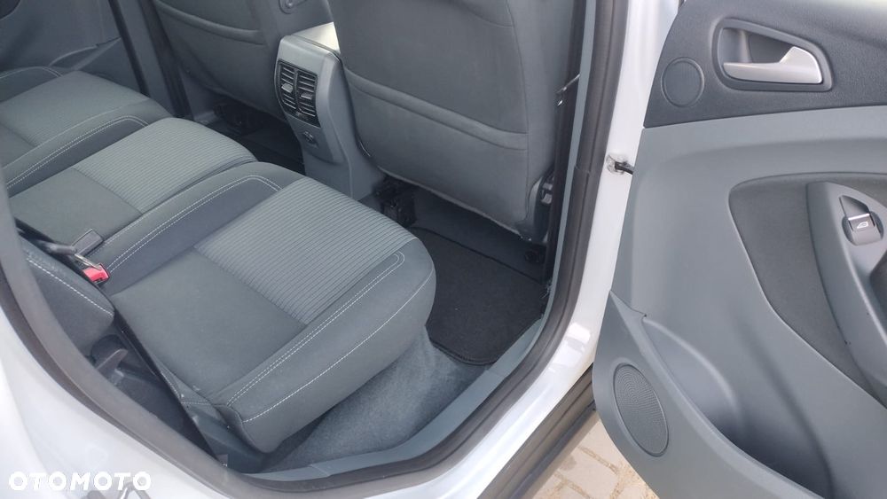 Ford C-MAX - 17
