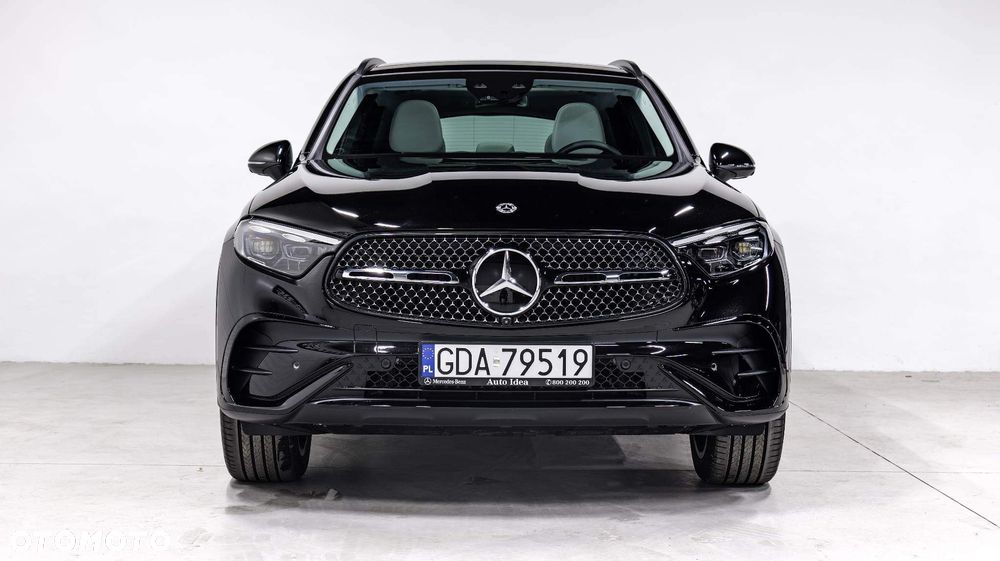 Mercedes-Benz GLC - 12
