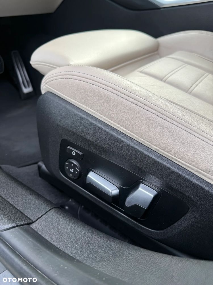 BMW Seria 3 320d M Sport Shadow sport - 21