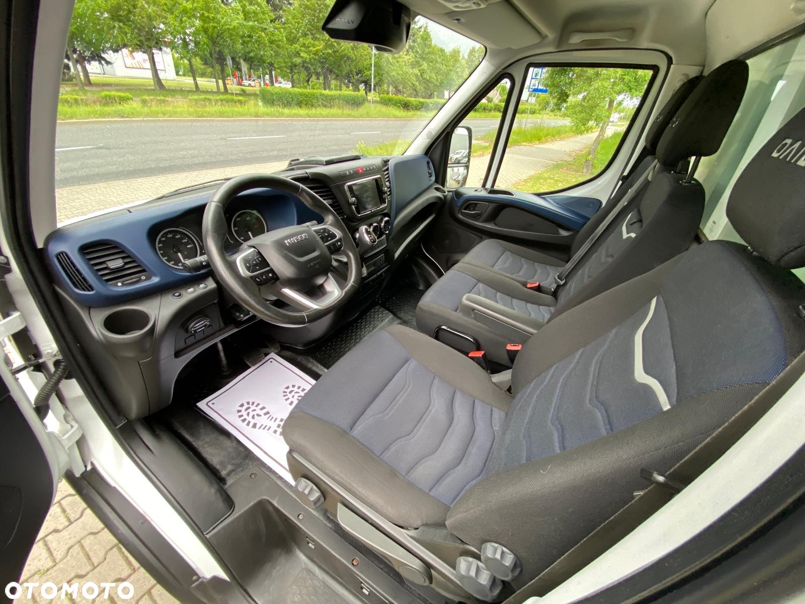 Iveco DAILY 35-160 HI-MATIC KONTENER 8EP CHŁODNIA THERMO KING WINDA ZEPRO - 28