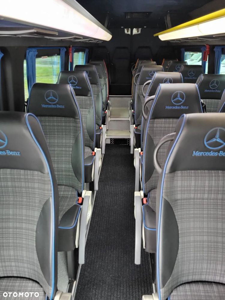 Mercedes-Benz Sprinter 519 CDI 24 miejsca + 4 stojące - 10
