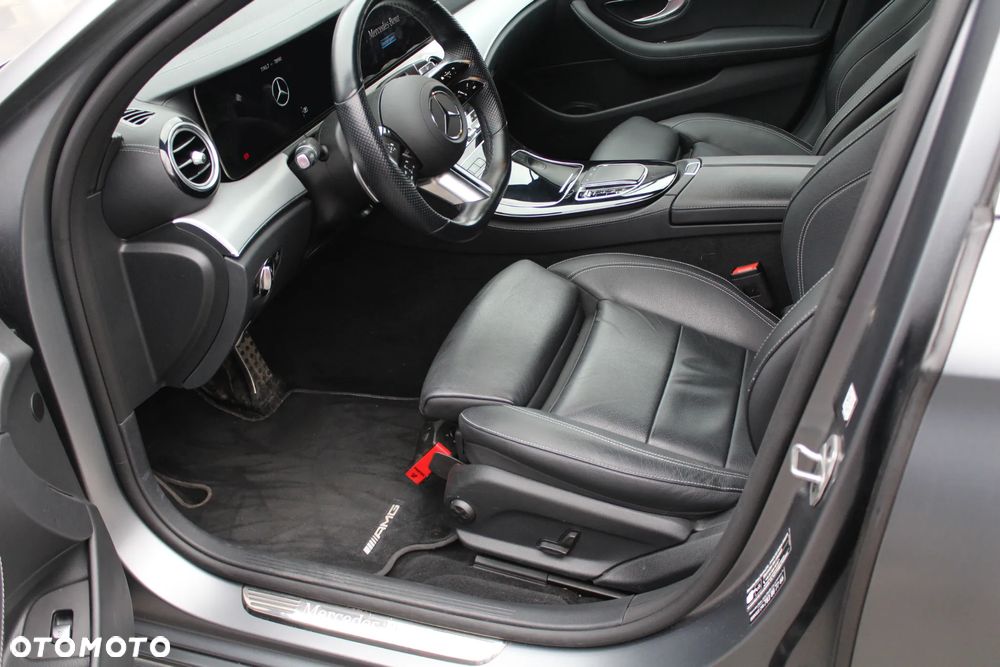 Mercedes-Benz Klasa E 220 d 4-Matic AMG/Avantgarde - 15