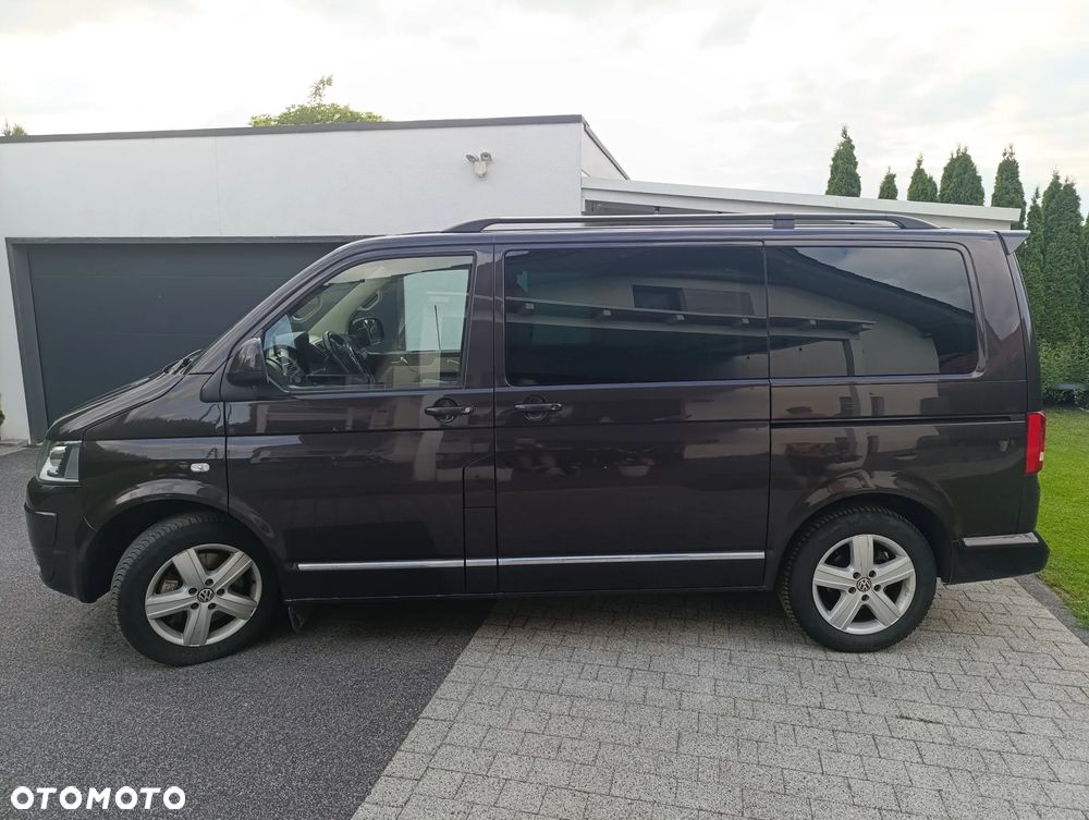 Volkswagen Multivan - 2