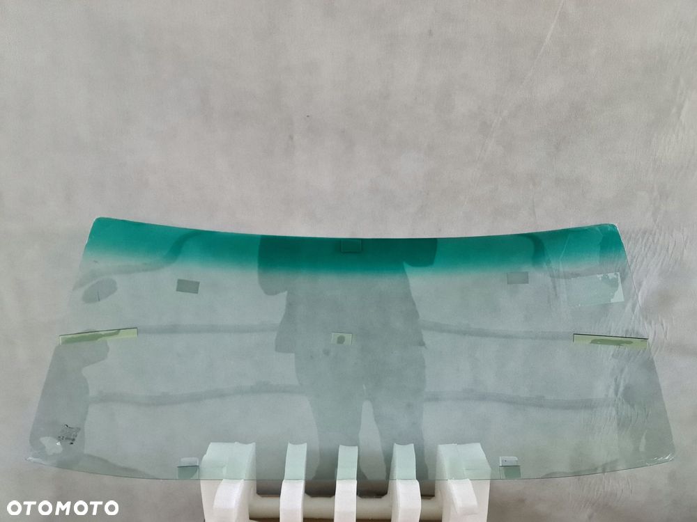 szyba przednia czołowa nowa mercedes w123 sedan 1976-1987 rok - 3