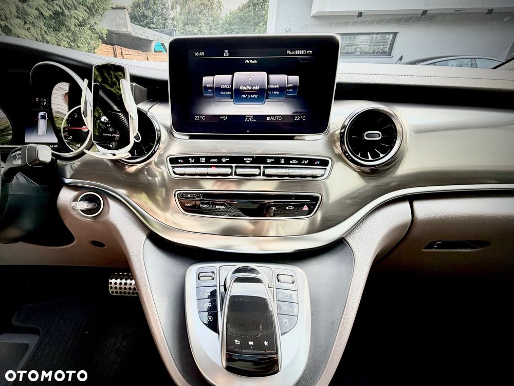 Mercedes-Benz Klasa V 300 d 4-Matic Exclusive 9G-Tronic (d³ugi) - 10