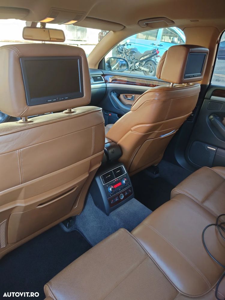 Audi A8 - 3