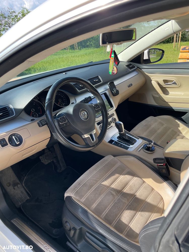 Volkswagen Passat CC - 18