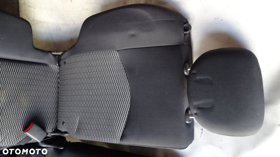FOTELE KOMPLET NISSAN MICRA K13 - 5