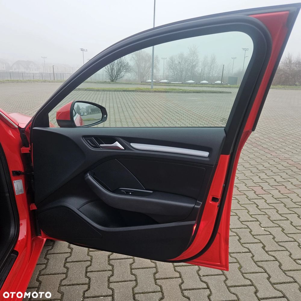 Audi A3 Sportback 1.6 TDI DPF Ambition - 27