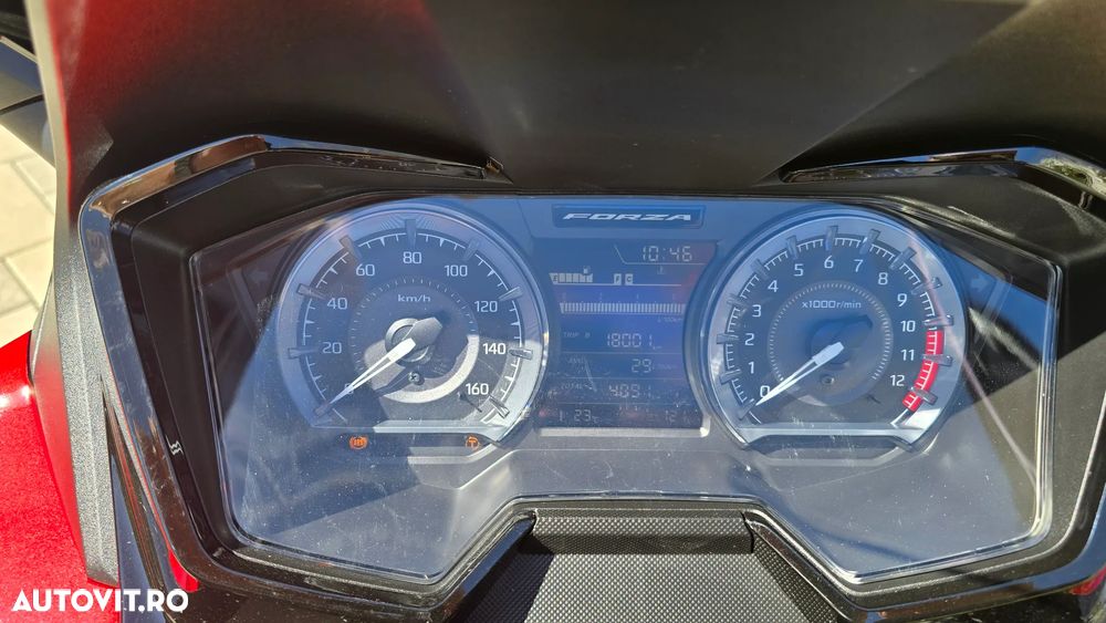 Honda Forza 125 - 8