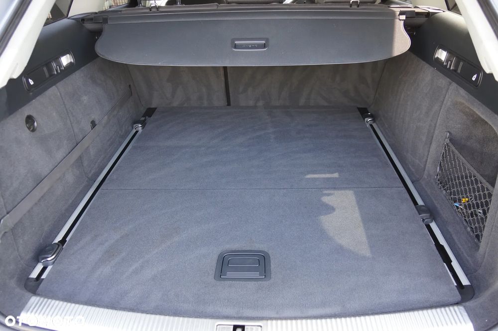 Audi A6 Avant 2.0 TDI quattro S tronic - 31