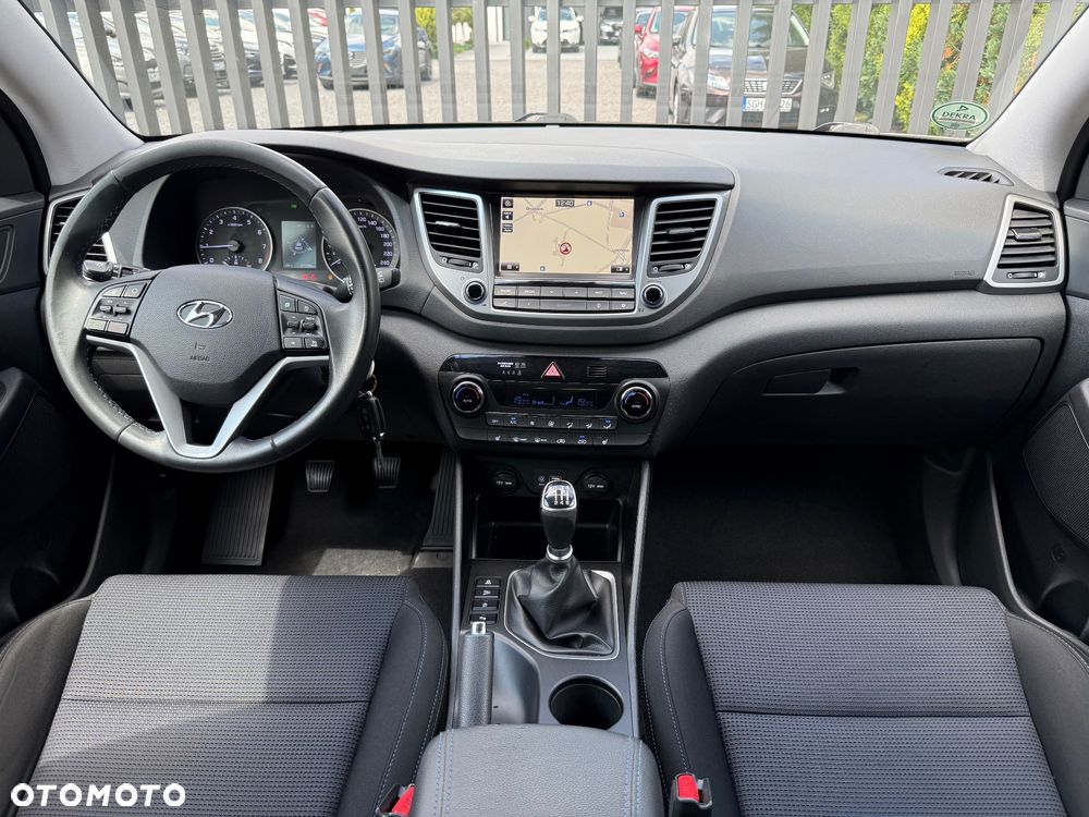 Hyundai Tucson blue 1.6 GDi 2WD Navi - 11