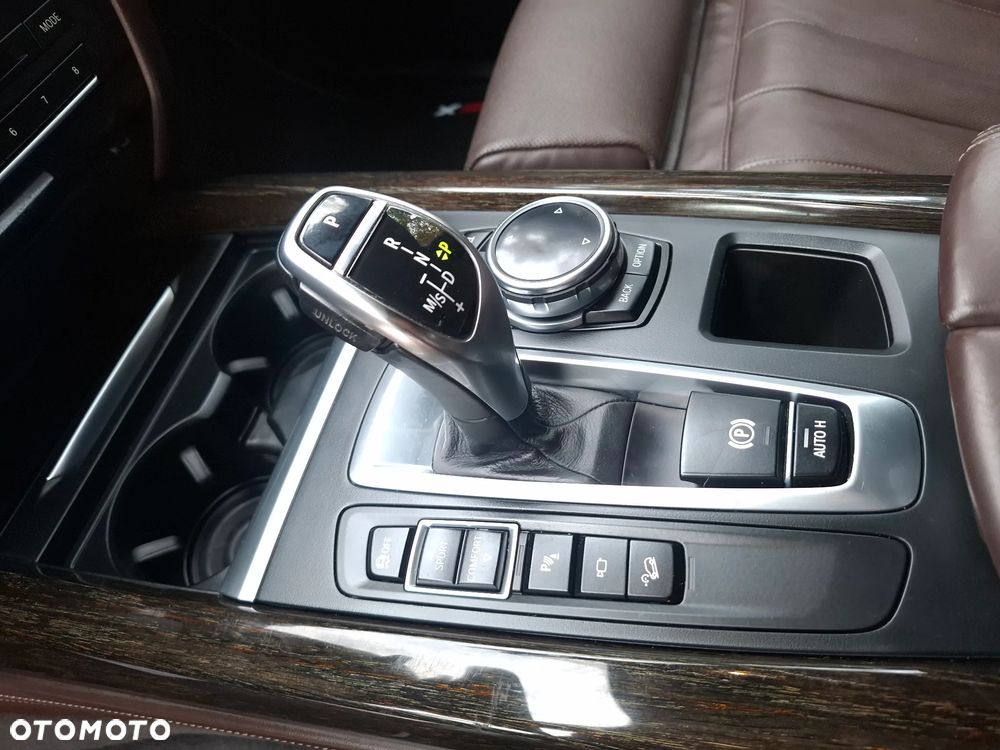 BMW X5 xDrive40d - 36